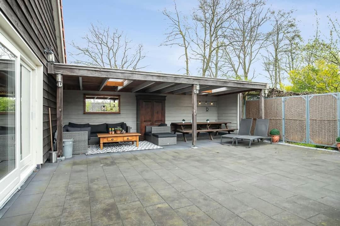 Guesthouse Max Dongen Ngoại thất bức ảnh