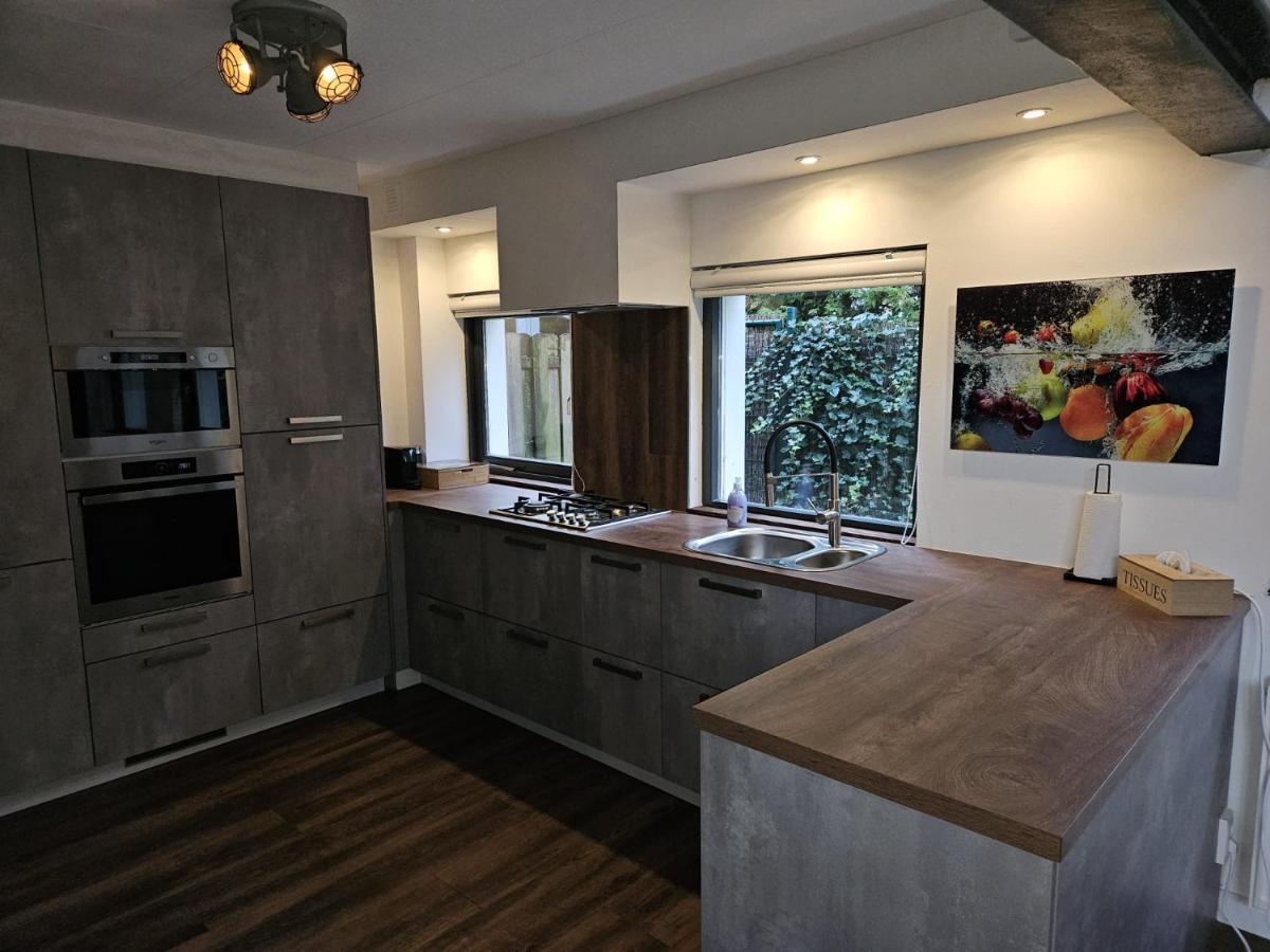 Guesthouse Max Dongen Ngoại thất bức ảnh